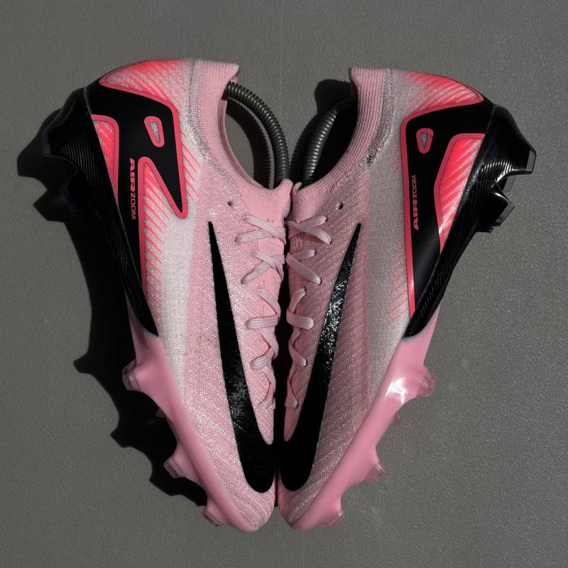 ستارز NIKE AIRZOOM ميرور اوريجينال ” روز في اسود “