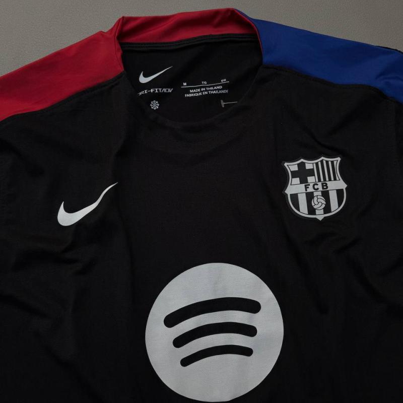 قميص برشلونة للتدريبات 2025 ” اسود “