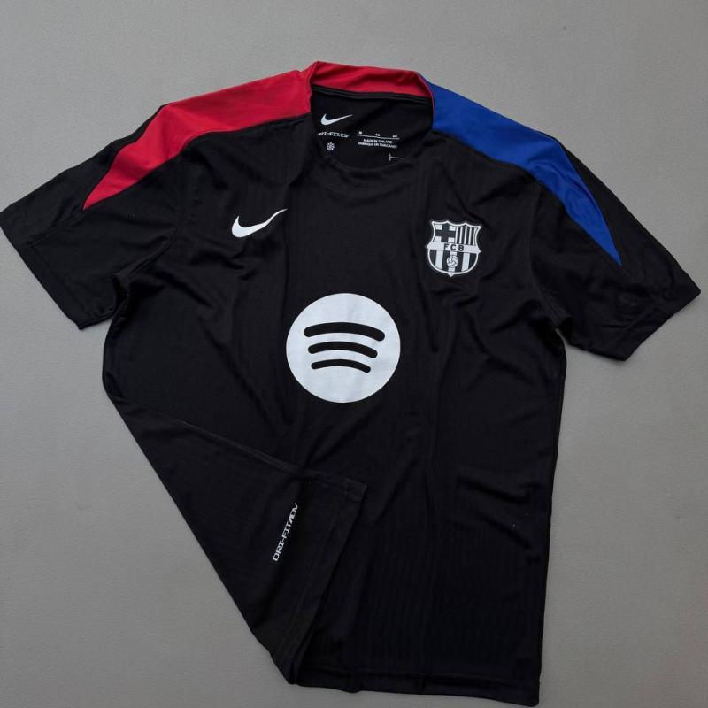 قميص برشلونة للتدريبات 2025 ” اسود “